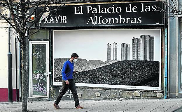 Fotografía de Manuel Álvarez Diestro en la calle Lope de Vega.