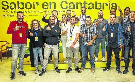 Algunos de los cocineros, productores y científicos que participaron en la primera edición de Sabor en Cantabria, en Puente Viesgo, un evento organizado por Cantabria en la Mesa. 