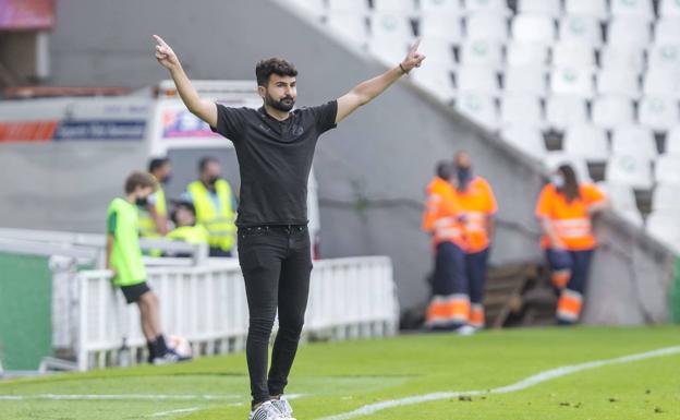 El actual entrenador, Guillermo Fernández Romo. 