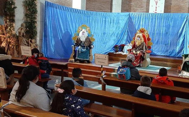 Melchor y Gaspar, en la iglesia del Carmen.