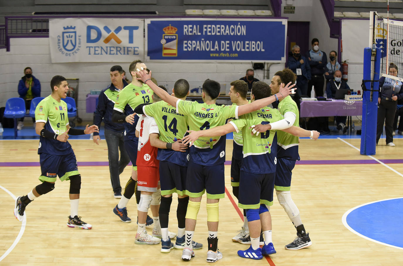 Fotos: El Textil da el primer paso hacia las semifinales de la Copa del Príncipe