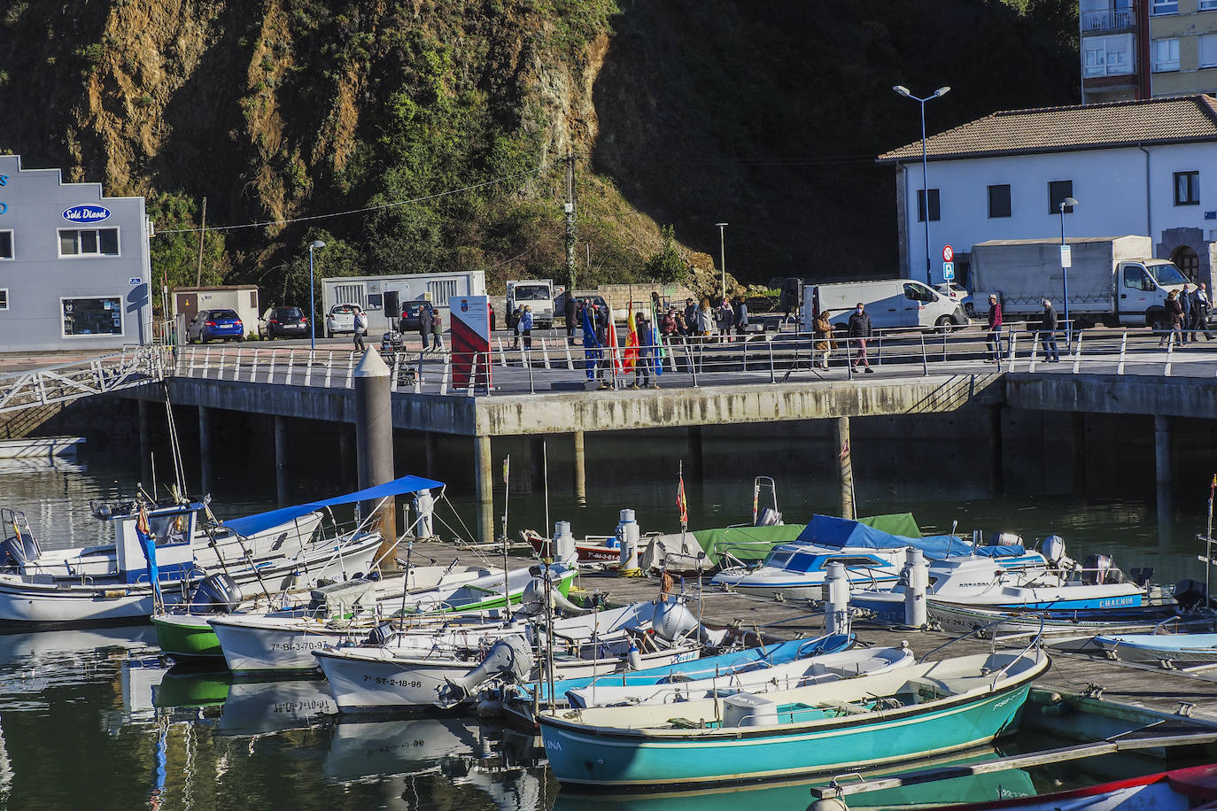 Fotos: El puerto de Laredo cuenta ya con un remodelado mirador