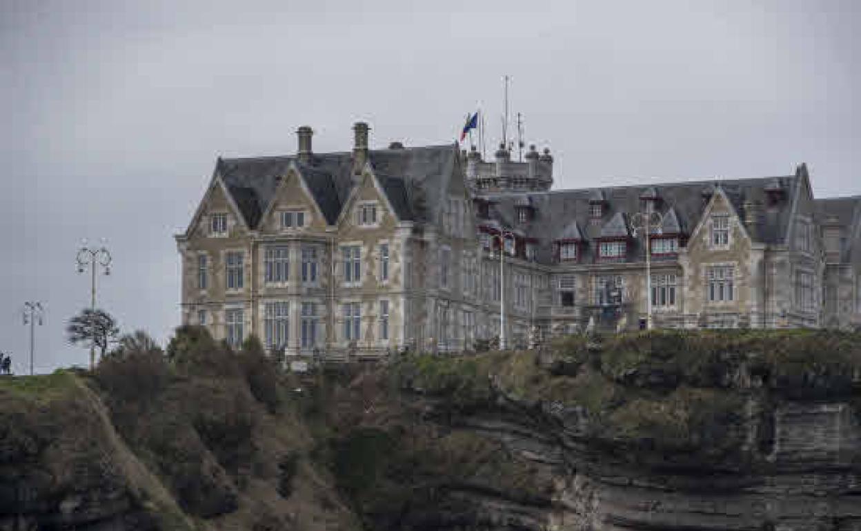 Vista del Palacio de la Magdalena, uno de los principales atractivos de la ciudad que gestiona la que ahora pasa a llamarse Empresa Municipal de Turismo de Santander.