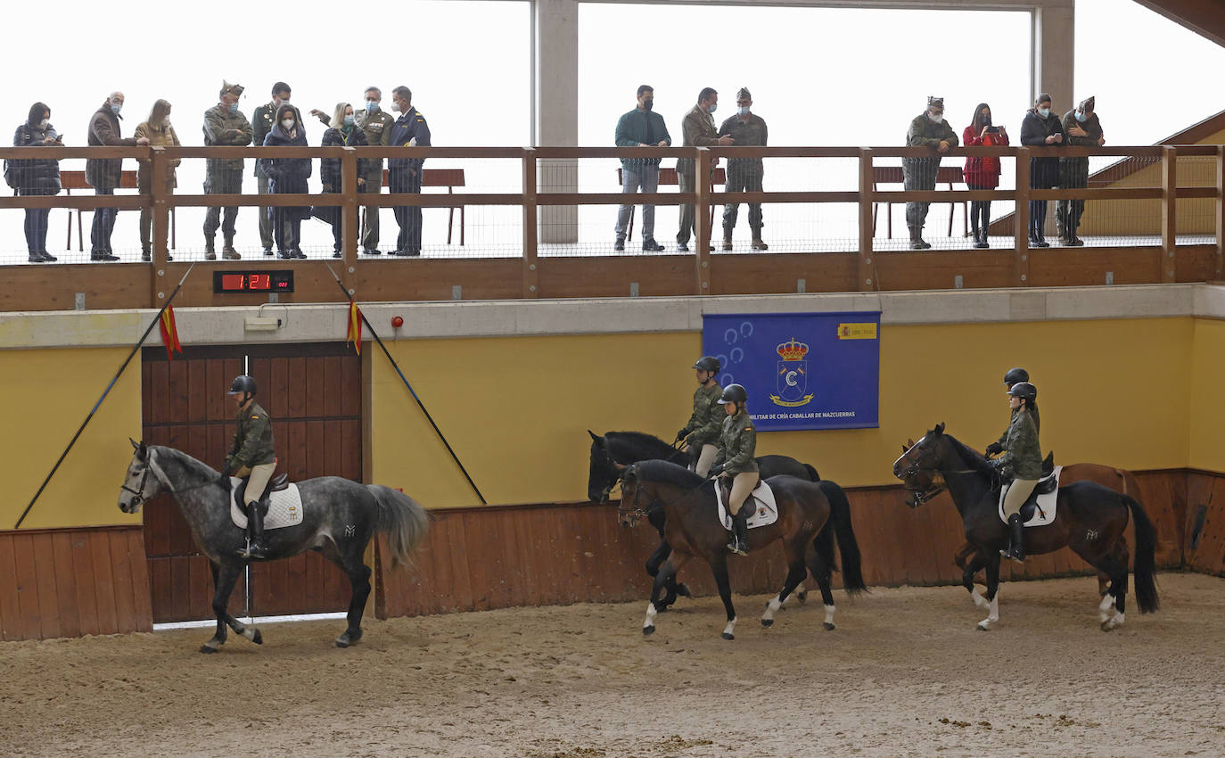 Fotos: Visita de la ministra Robles a Cantabria