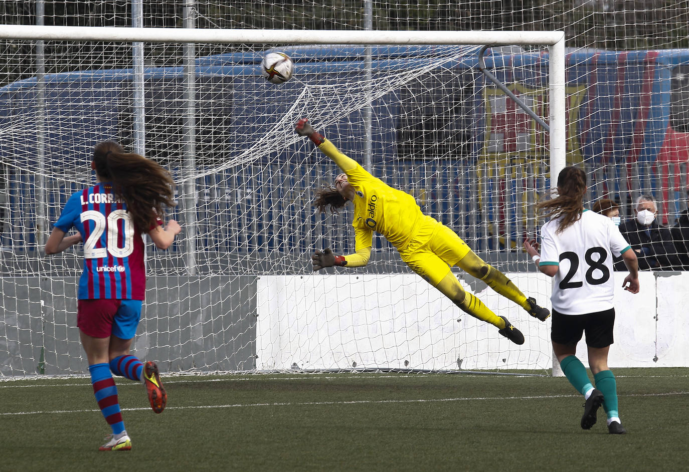 Fotos: El Racing Fémimas despierta ante el Barça B