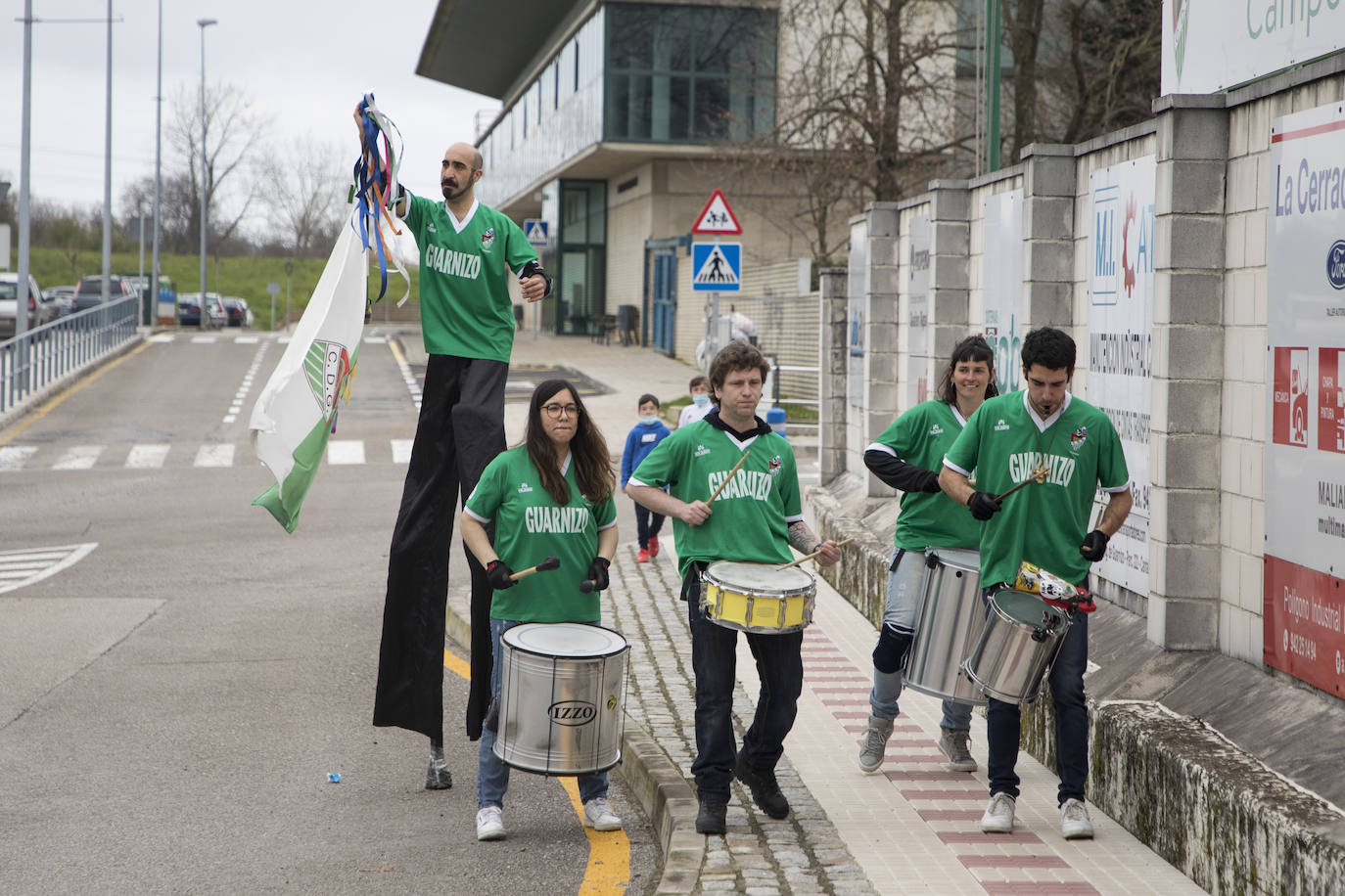 Fotos: Imágenes del partido con el que La Cultural ha celebrado su centenario