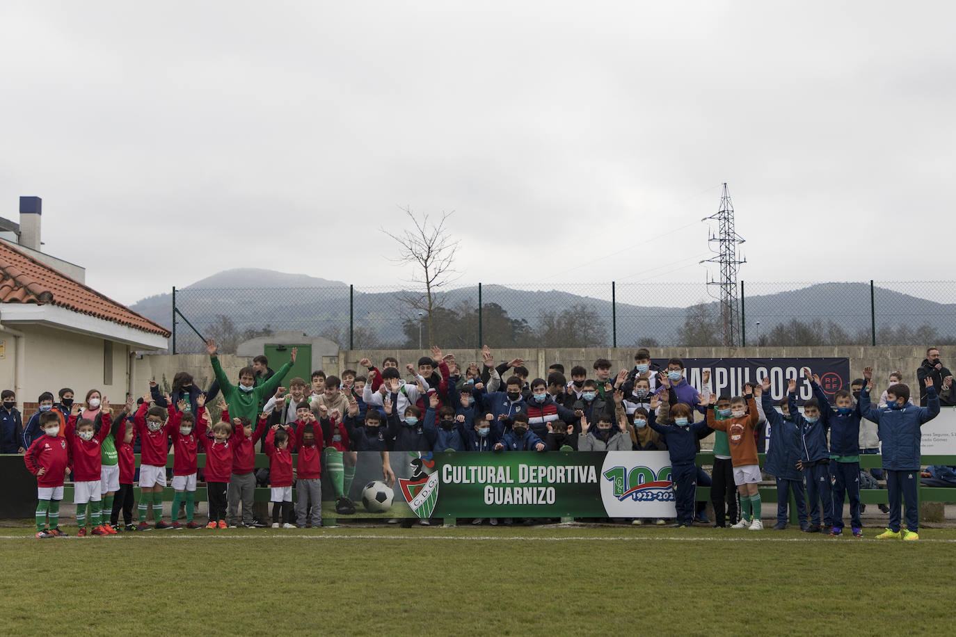 Fotos: Imágenes del partido con el que La Cultural ha celebrado su centenario