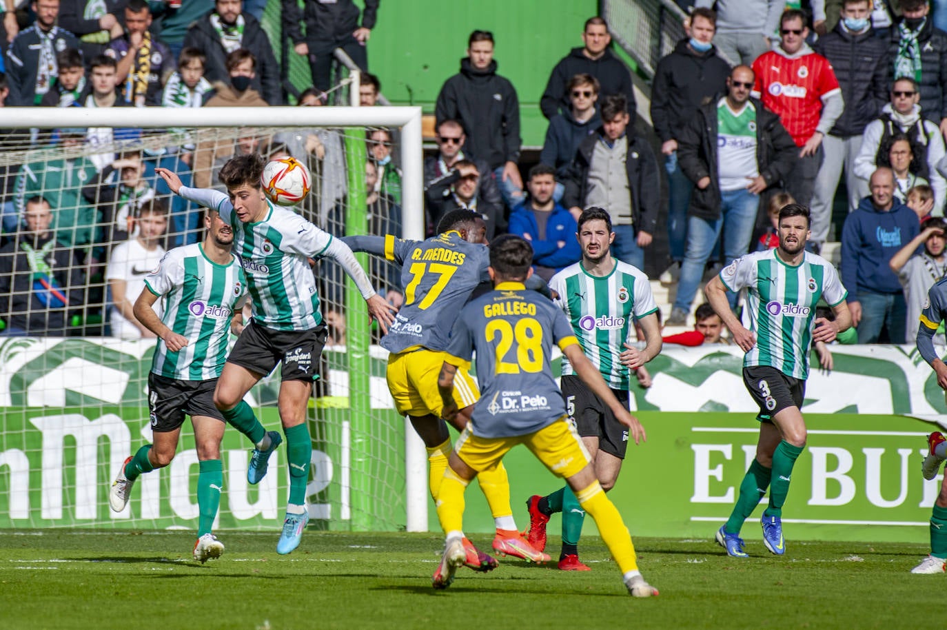 Fotos: Las mejores imágenes del Racing-Badajoz