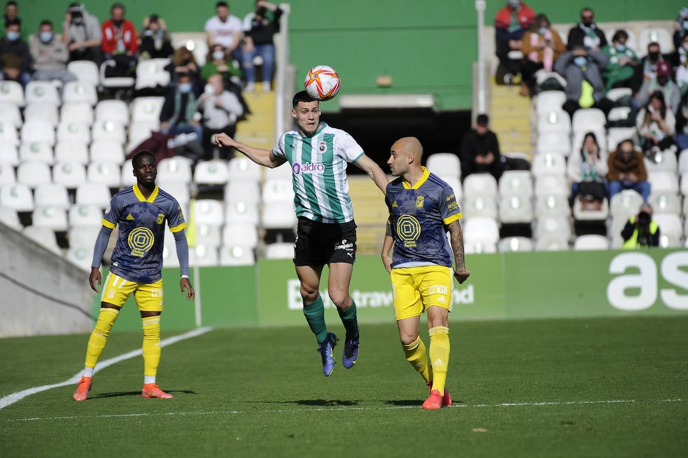 Fotos: Las mejores imágenes del Racing-Badajoz