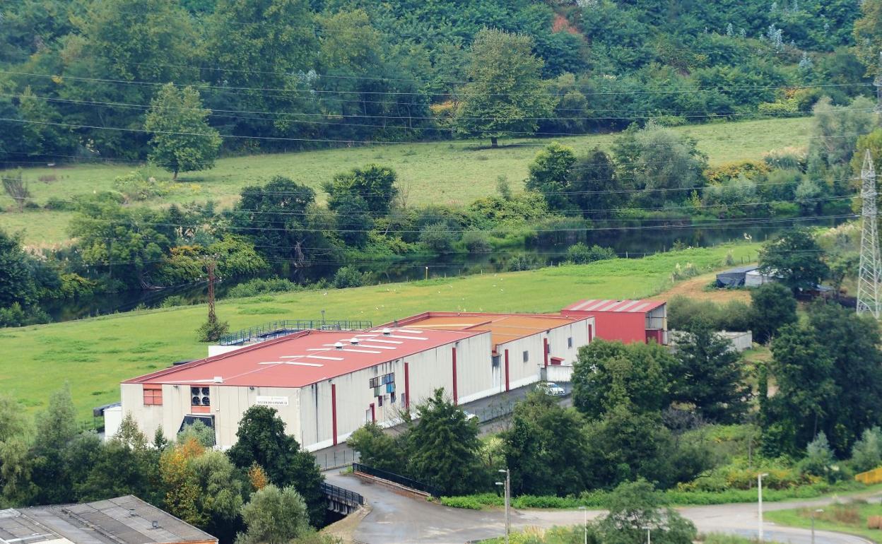 Vista exterior de las instalaciones del Matadero Municipal, ubicado en Barreda. 