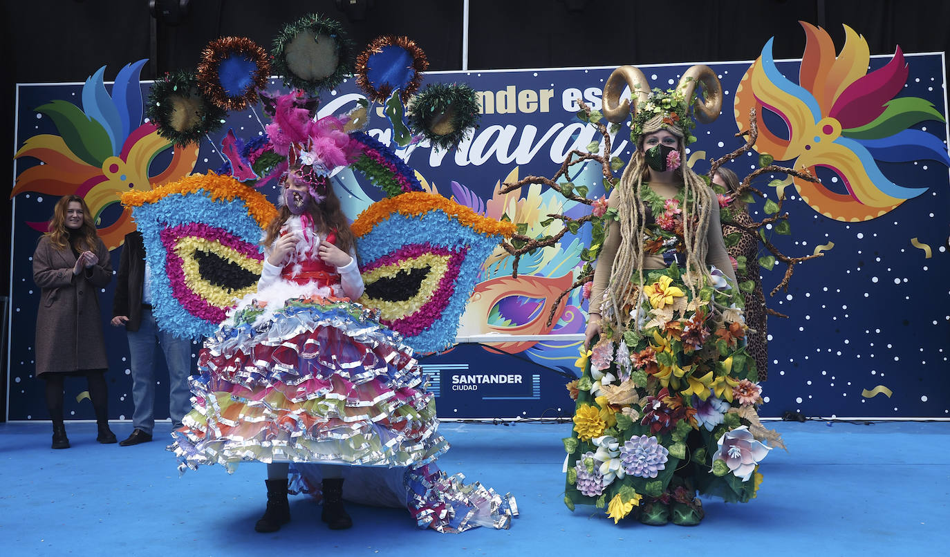 Fotos: Domingo de carnaval en La Porticada