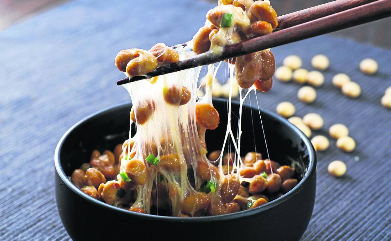 El Natto es un superalimento japonés a base de soja fermentada.