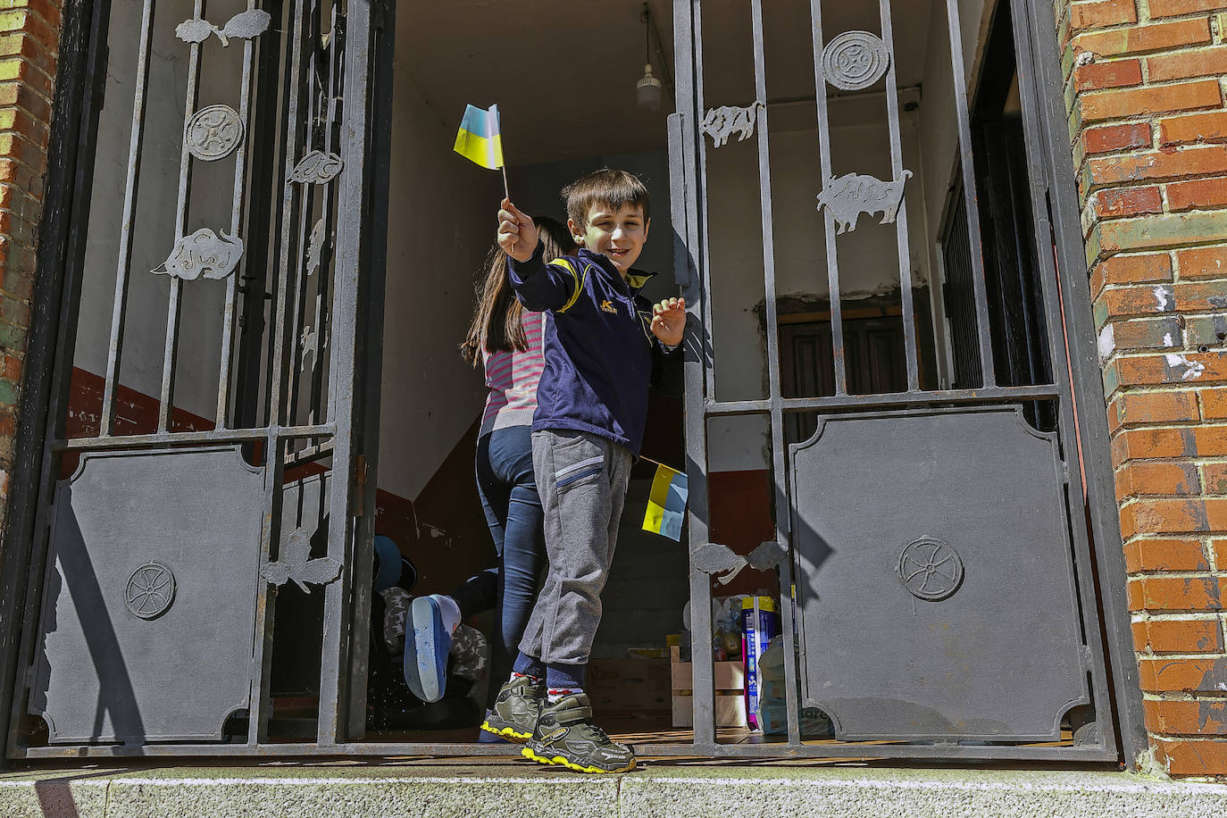 El primer autobús con refugiados ucranianos ha llegado a Cantabria en la madrugada de este martes después de 40 horas de un largo viaje 