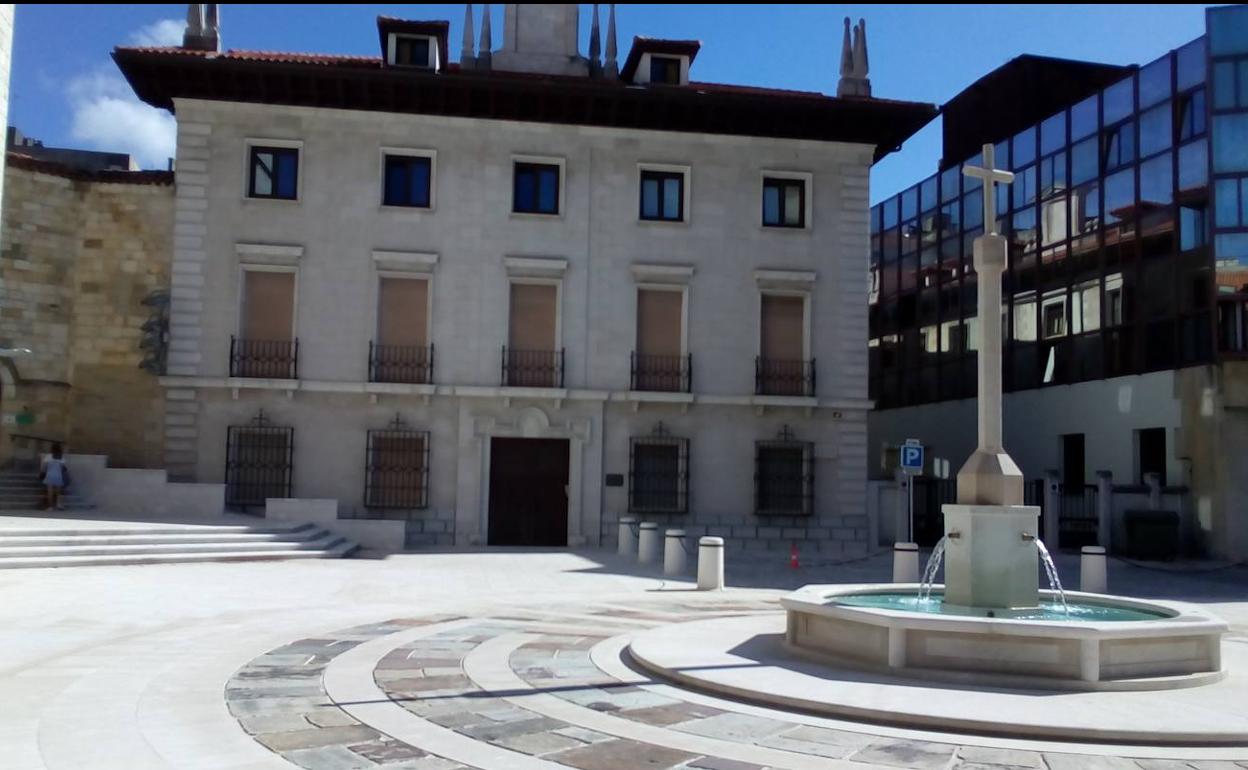 Plaza José Eguino y Trecu.