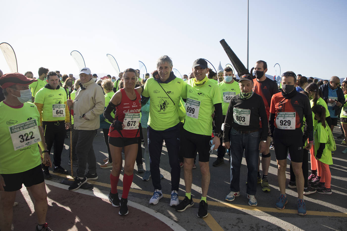 Santander ha celebrado este domingo el II Trail Solidario en apoyo a los enfermos de ELA, organizado por la asociación CanELA con la colaboración del Ayuntamiento. La prueba, concebida para todos públicos y cuya inscripción ha tenido un precio simbólico de 10 euros, ha arrancado a las 10.00 horas desde la playa de los Peligros y ha recorrido 6,5 kilómetros por la costa.