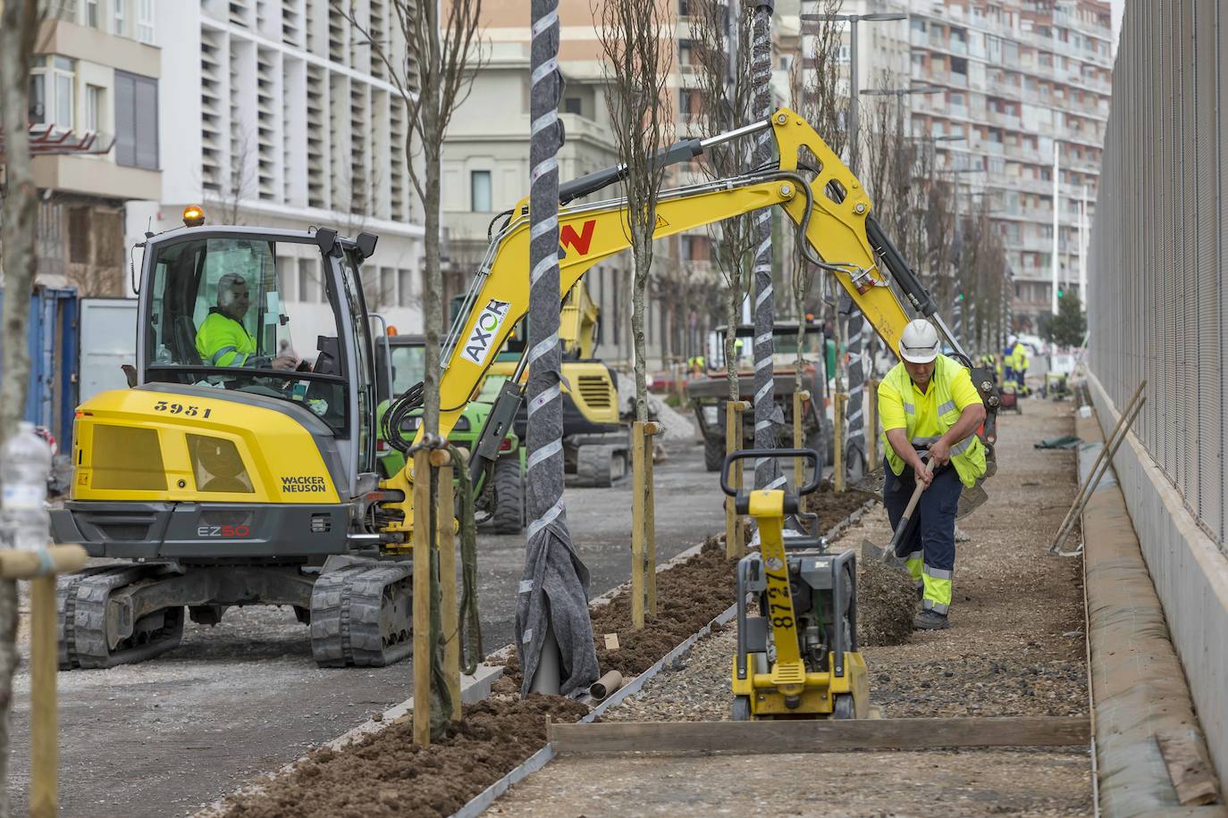 La alcaldesa, Gema Igual, ha pedido disculpas a los vecinos y comerciantes de la zona por las molestias que están generando las obras