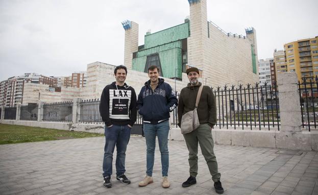 Chus Gancedo, Borja Feal y Carlos Gutiérrez antes de su concierto en Escenarios DMúsica