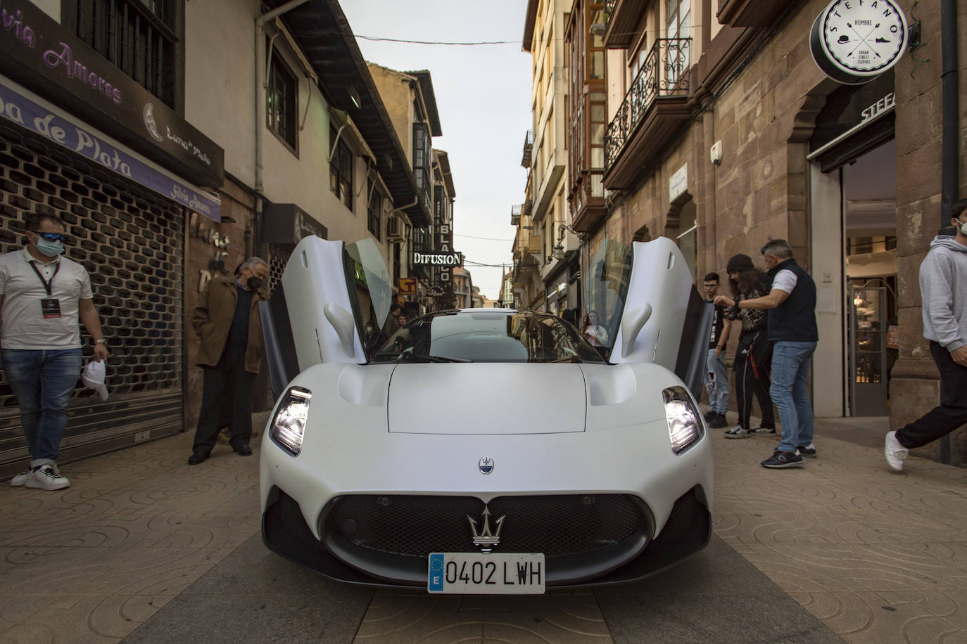 Con base en Santander, los participantes han viajado en Porsche, Lamborghini, Maserati o Ferrari por el arco de la bahía, los valles pasiegos, la costa oriental, la cuenca del Besaya y Liébana