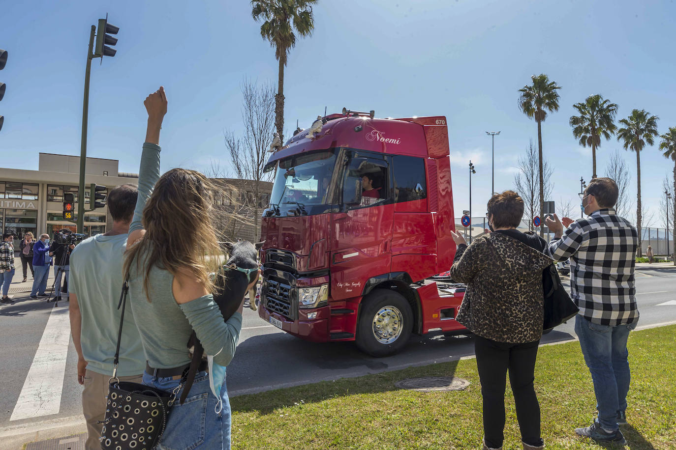 Fotos: Los santanderinos aplaudieron a los camioneros