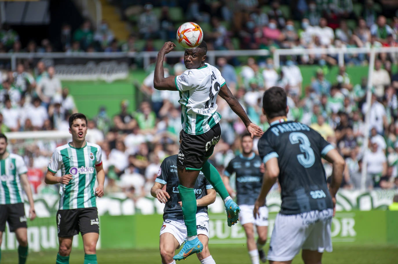 Choque poco brillante del equipo verdiblanco en el que se lleva los tres valiosos puntos