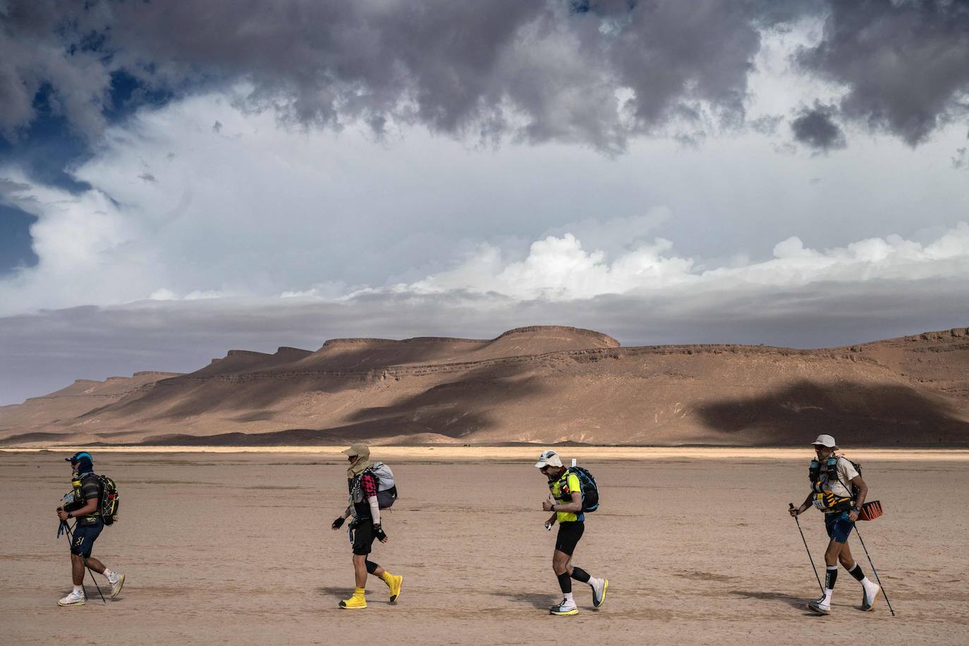 Esta prueba es considerada una de las carreras más duras del mundo. Desde el año 1986 el francés Patrick Bauer organiza esta cita en Marruecos con un recorrido de 250 kilómetros en siete días.