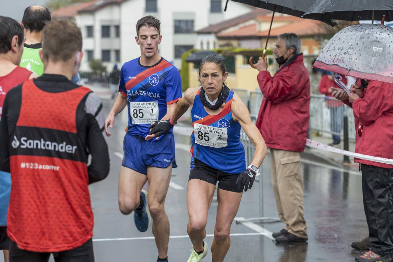 El equipo Valles Pasiegos-Sobaos Luca ganó la Vuelta por Relevos Ciudad de Santander.