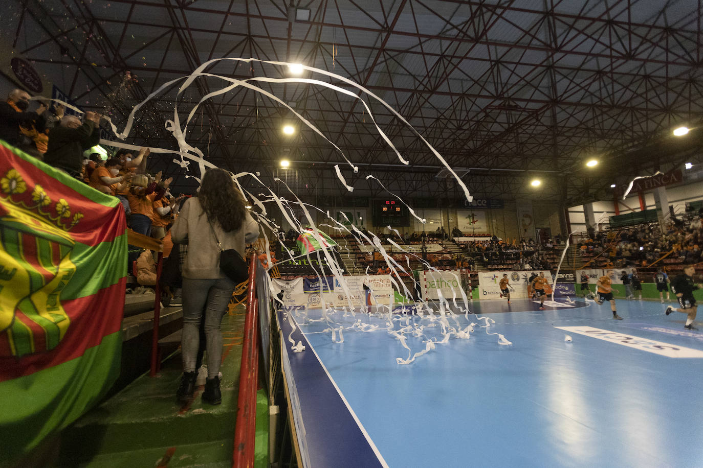 Fotos: El derbi de balonmano entre el Bathco y el Unicaja