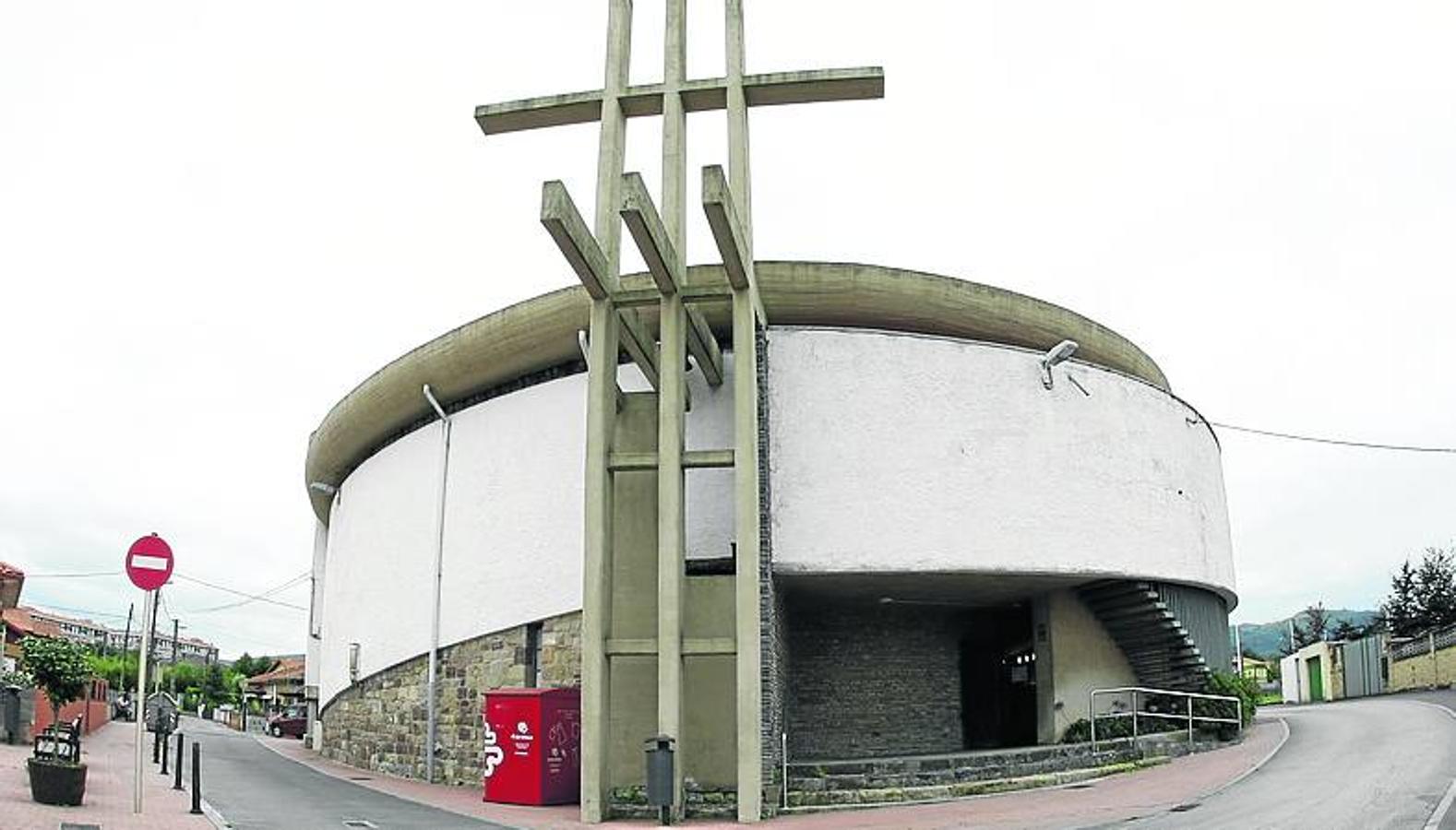 Iglesia de Campuzano, obra del arquitecto Ricardo Lorenzo.