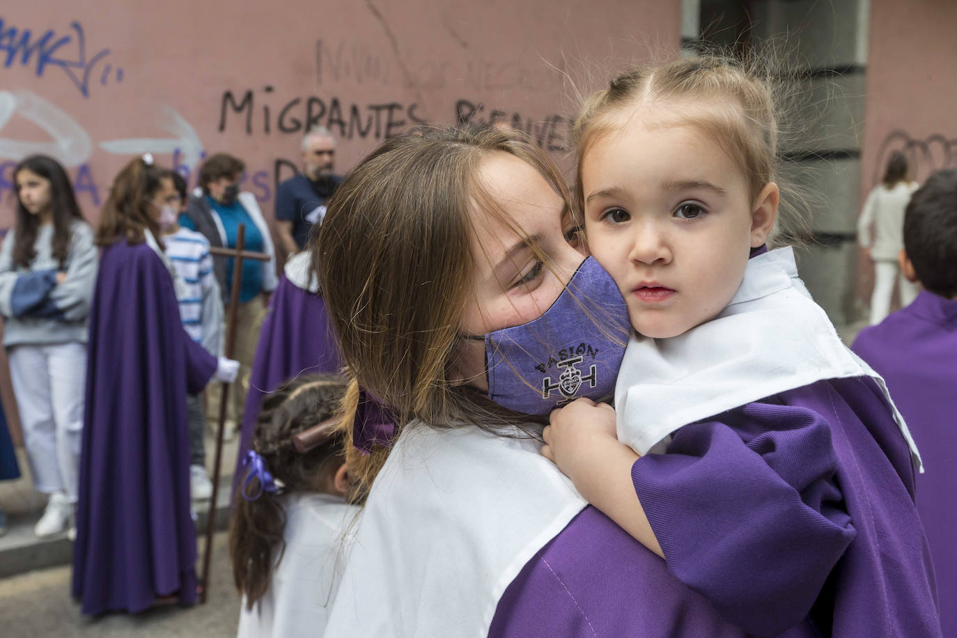 La procesión partió de la iglesia de Los Pasionistas hacia la catedral, haciendo una parada en la calle Madrid, para homenajear al pueblo ucraniano