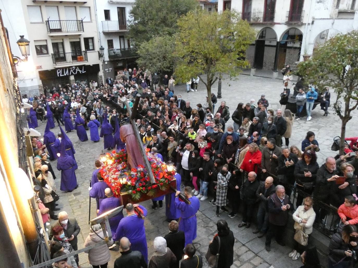 Fotos: Fervor, belleza y emoción en la Procesión de la Soledad