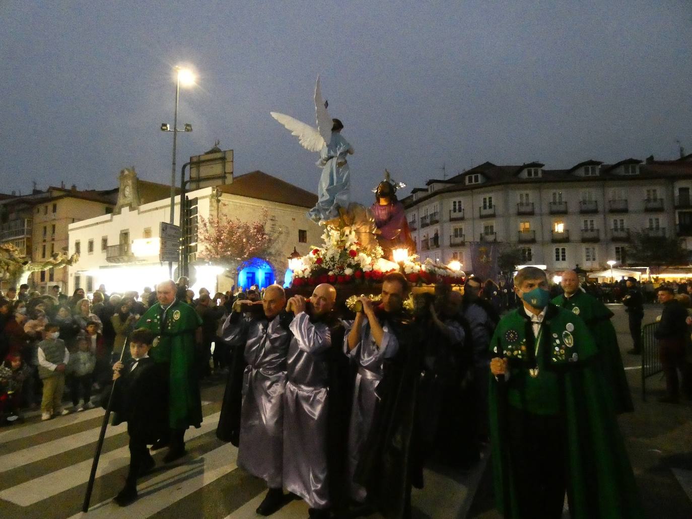 Fotos: Fervor, belleza y emoción en la Procesión de la Soledad