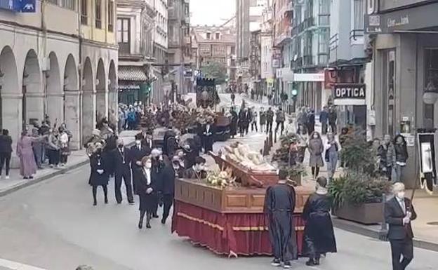 Procesión del Santo Entierro en Torrelavega