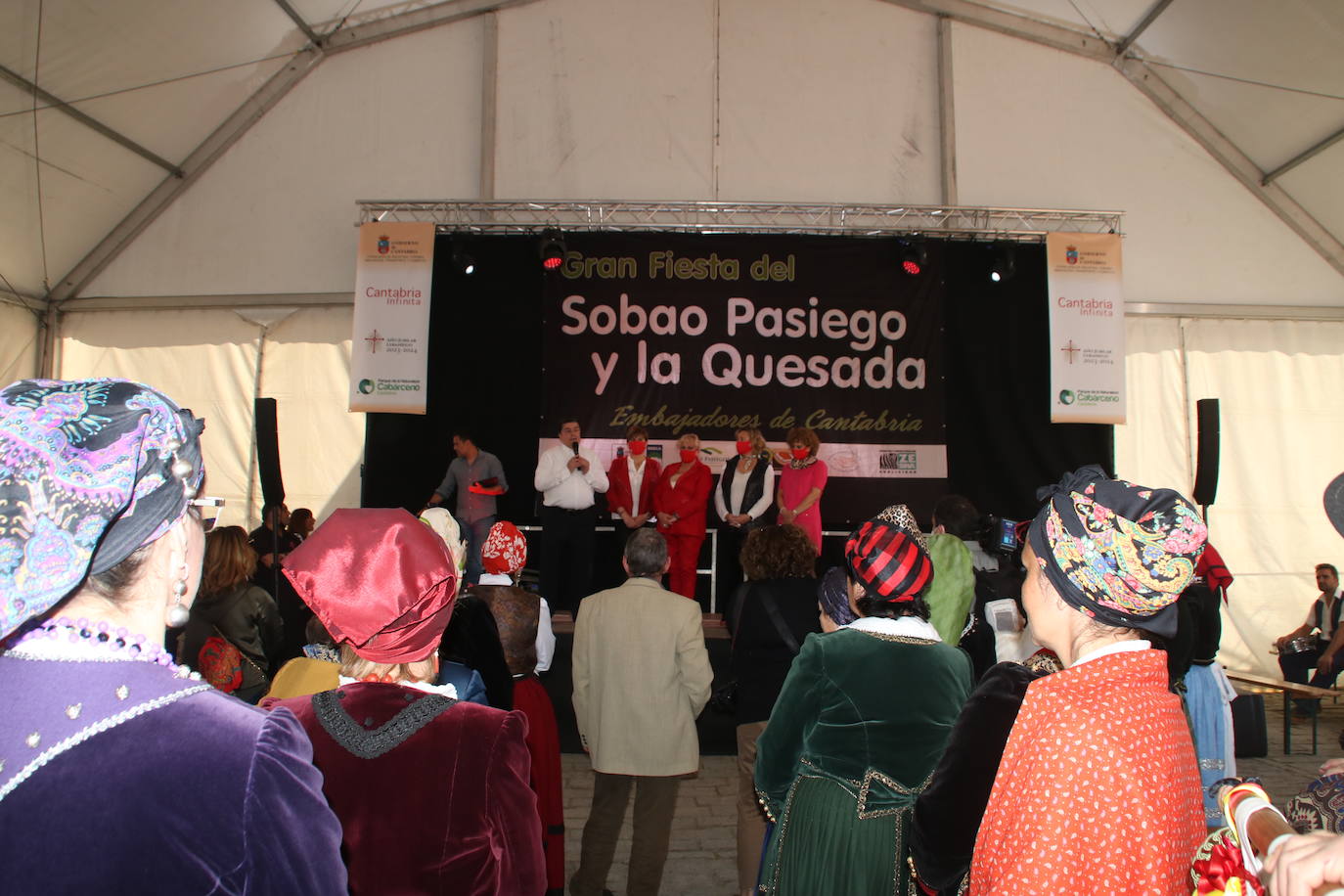 Fotos: Las enfermeras, embajadoras de la Gran Fiesta del Sobao Pasiego y la Quesada