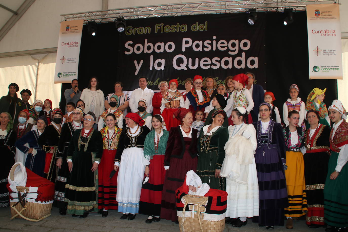 Fotos: Las enfermeras, embajadoras de la Gran Fiesta del Sobao Pasiego y la Quesada