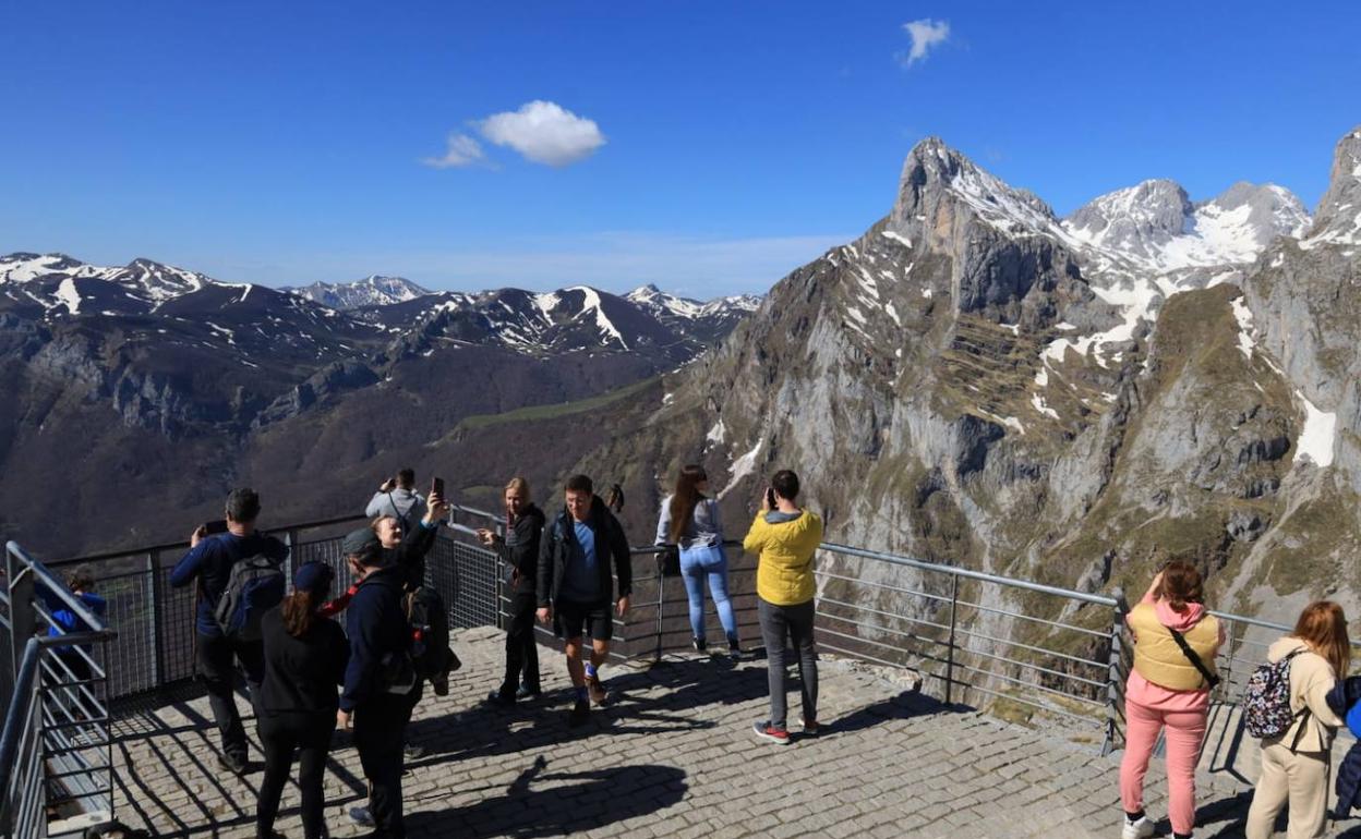 Cabárceno, el Soplao, Fuente Dé y Alto Campoo reciben casi 46.000 visitas de jueves a domingo