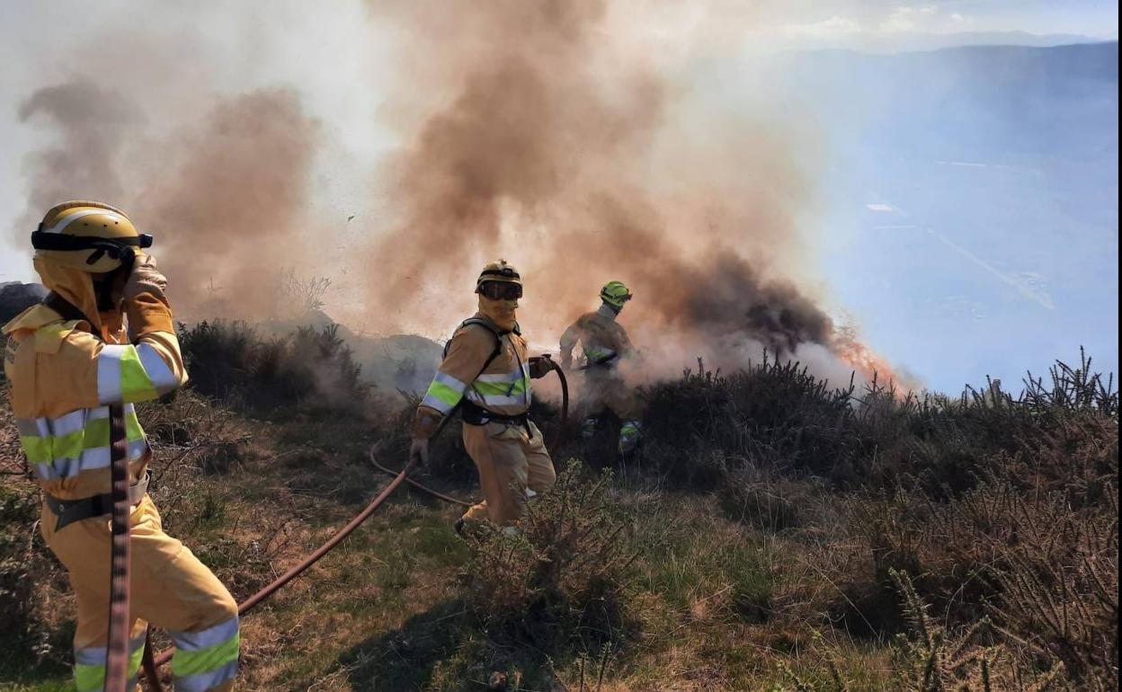 Cantabria registra más de 400 incendios forestales provocados en lo que va de año