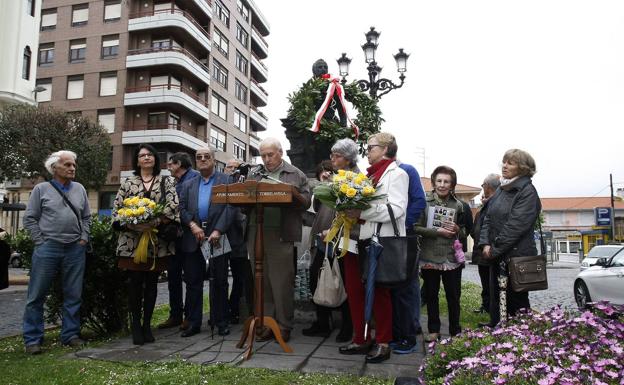 Torrelavega celebra el Día del Libro con tres jornadas de lecturas, cuentacuentos, teatro y música 