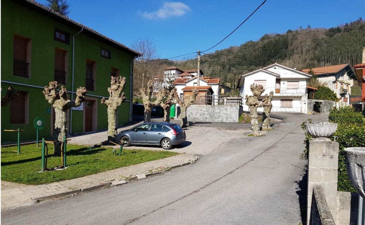 Imagen de la plaza de Arredondo en la que se colocará uno de los 39 puntos de recarga.