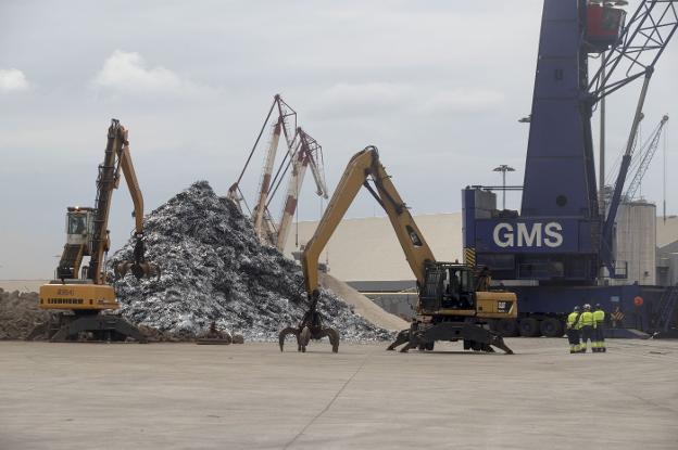 El elevado coste de las materias primas es uno de los factores que valoran las empresas.