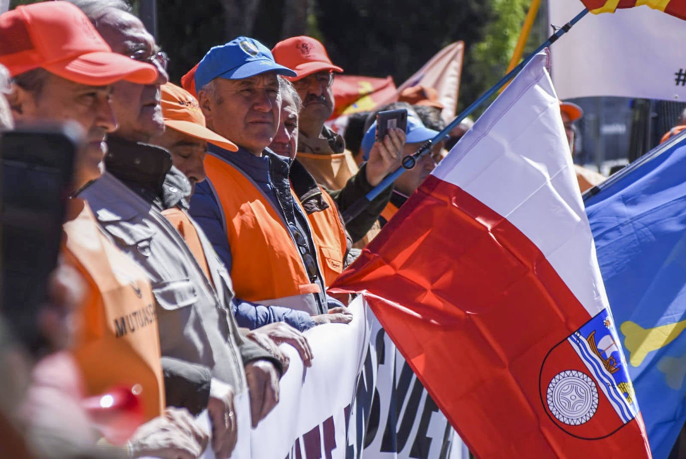 Fotos: Los cazadores cántabros trasladan su protesta a Madrid