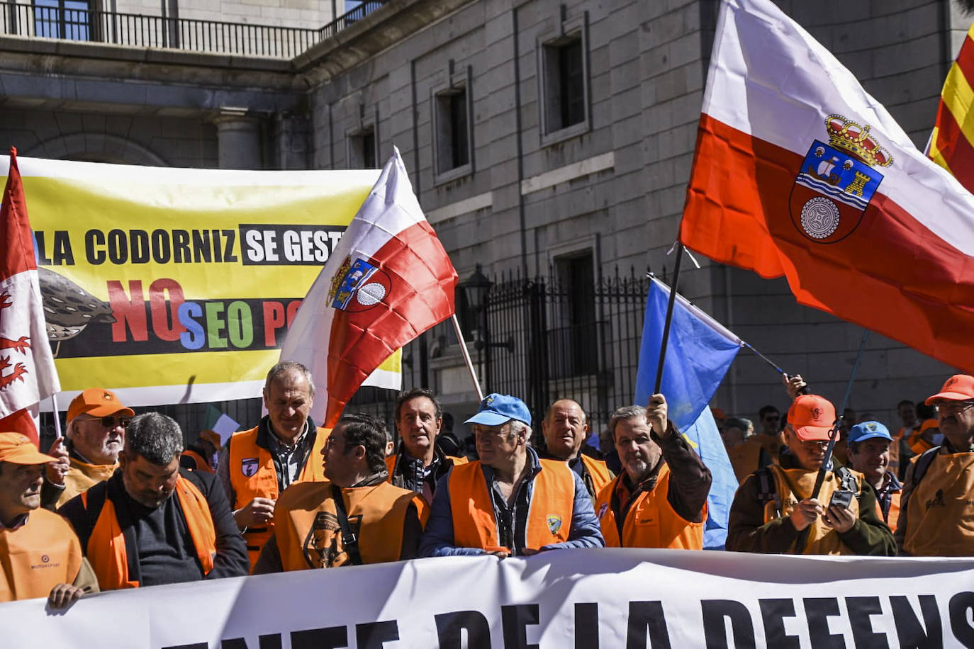 Fotos: Los cazadores cántabros trasladan su protesta a Madrid