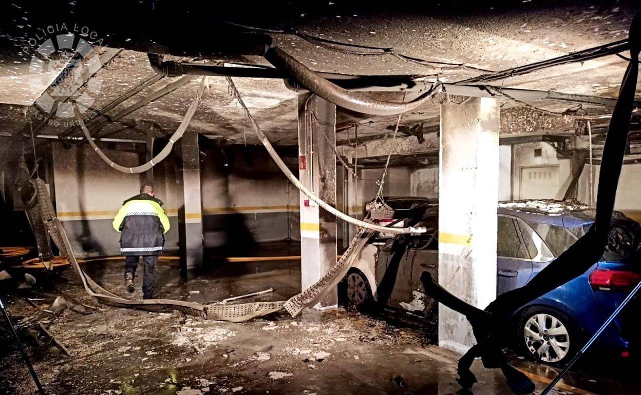 Interior del garaje, que ha quedado dañado.