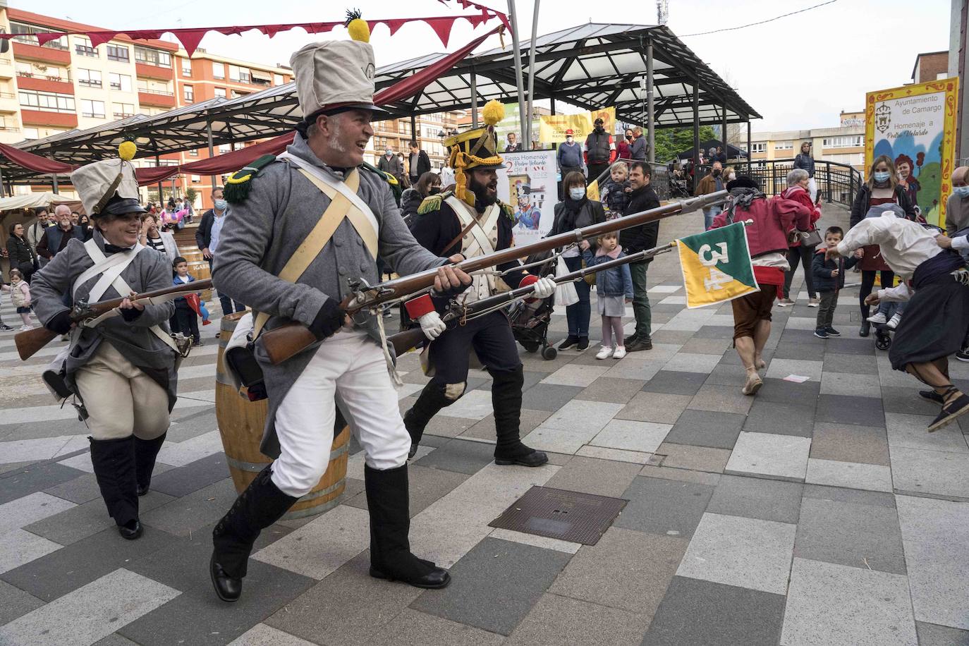 El municipio celebra hasta el 2 de mayo la Fiesta Homenaje a Pedro Velarde, una cita en recuerdo al militar de Muriedas que se va a desarrollar a través de varias actividades, espectáculos y actuaciones de calle dirigidas a toda la familia