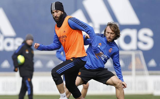 Benzema y Modric, durante un entrenamiento en Valdebebas. 