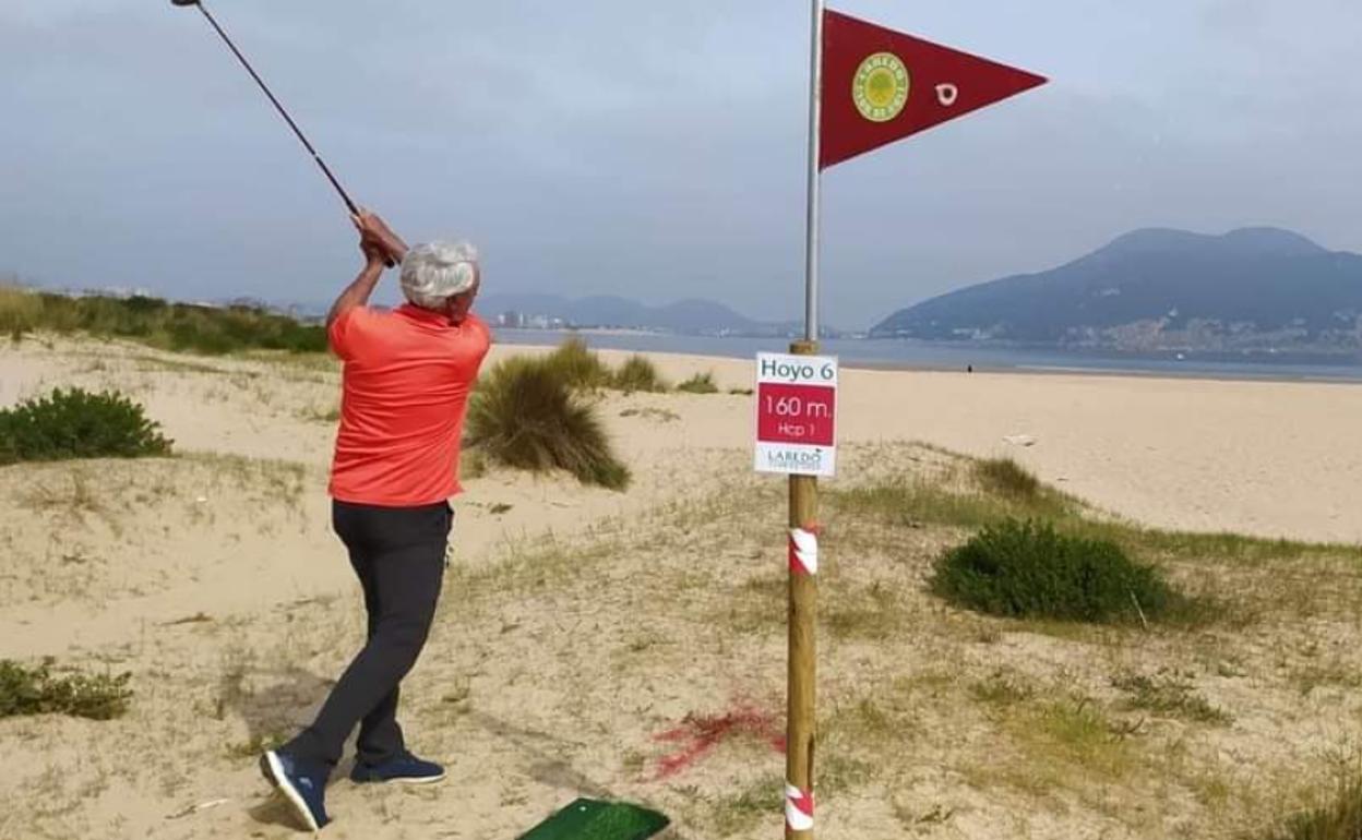 La salida de algunos hoyos se encontraba en la zona de las dunas 