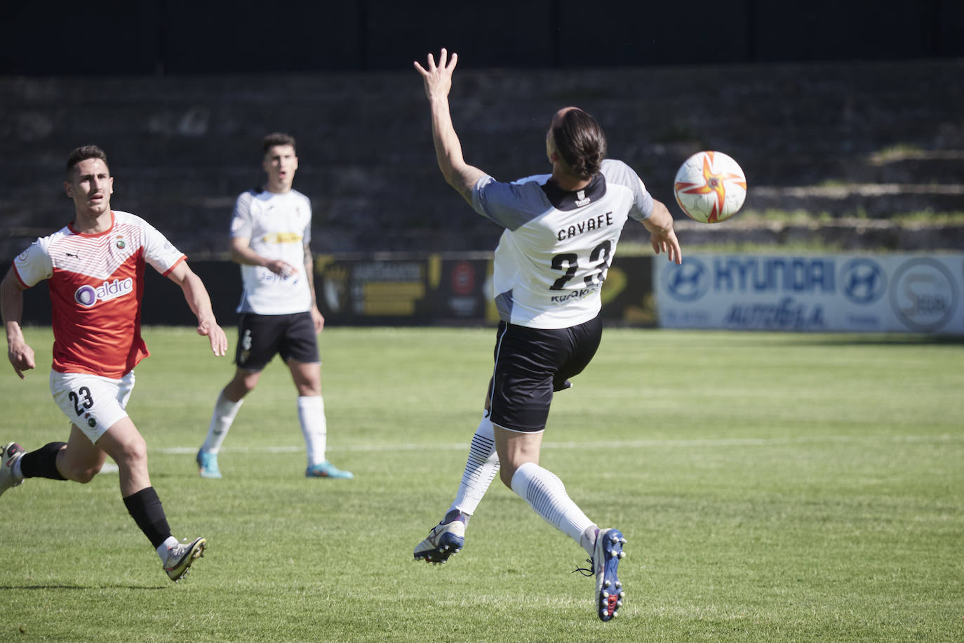 Fotos: El Tudelano se impone por tres goles a cero al Racing