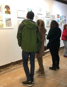 Imagen secundaria 2 - Entregados los premios del II Concurso de dibujo al aire libre del IES Bernardino de Escalante