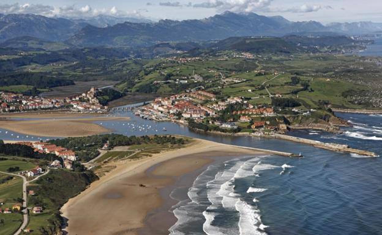 Vista aérea de San Vicente de la Barquera.