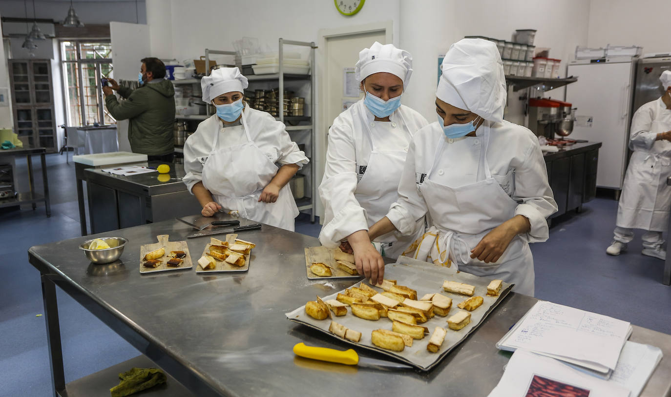 Fotos: Primer día aprendiendo cocina y pastelería