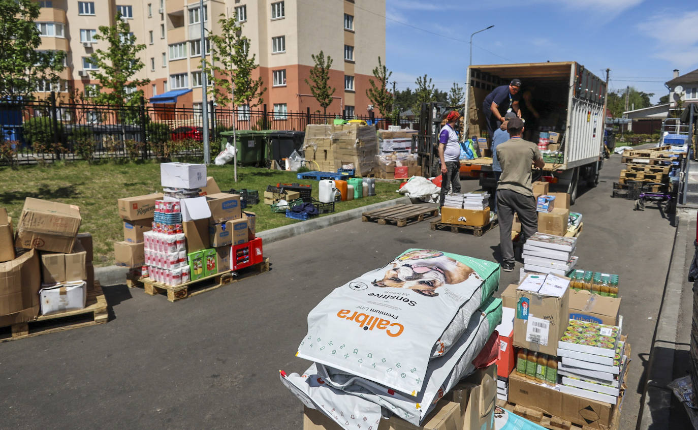 Fotos: La solidaridad cántabra llega a Bucha